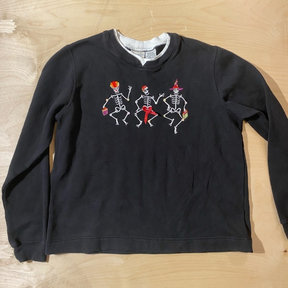White stag Halloween Sweatshirt Large 12/14 (IS)